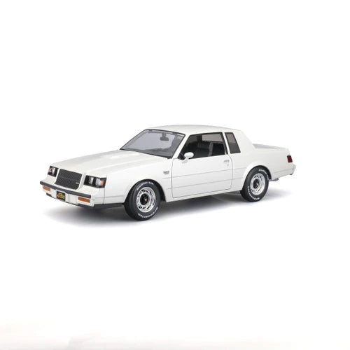 Buick Grand National 1987 alb - 1/18 Maisto