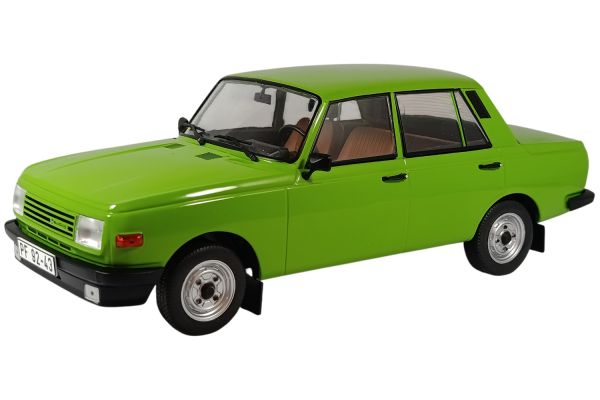 Wartburg 353 verde - 1/18 Model Car Group