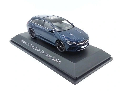 Mercedes-Benz CLA Shooting Brake cu vitrina plexiglass - 1/43 Minimax