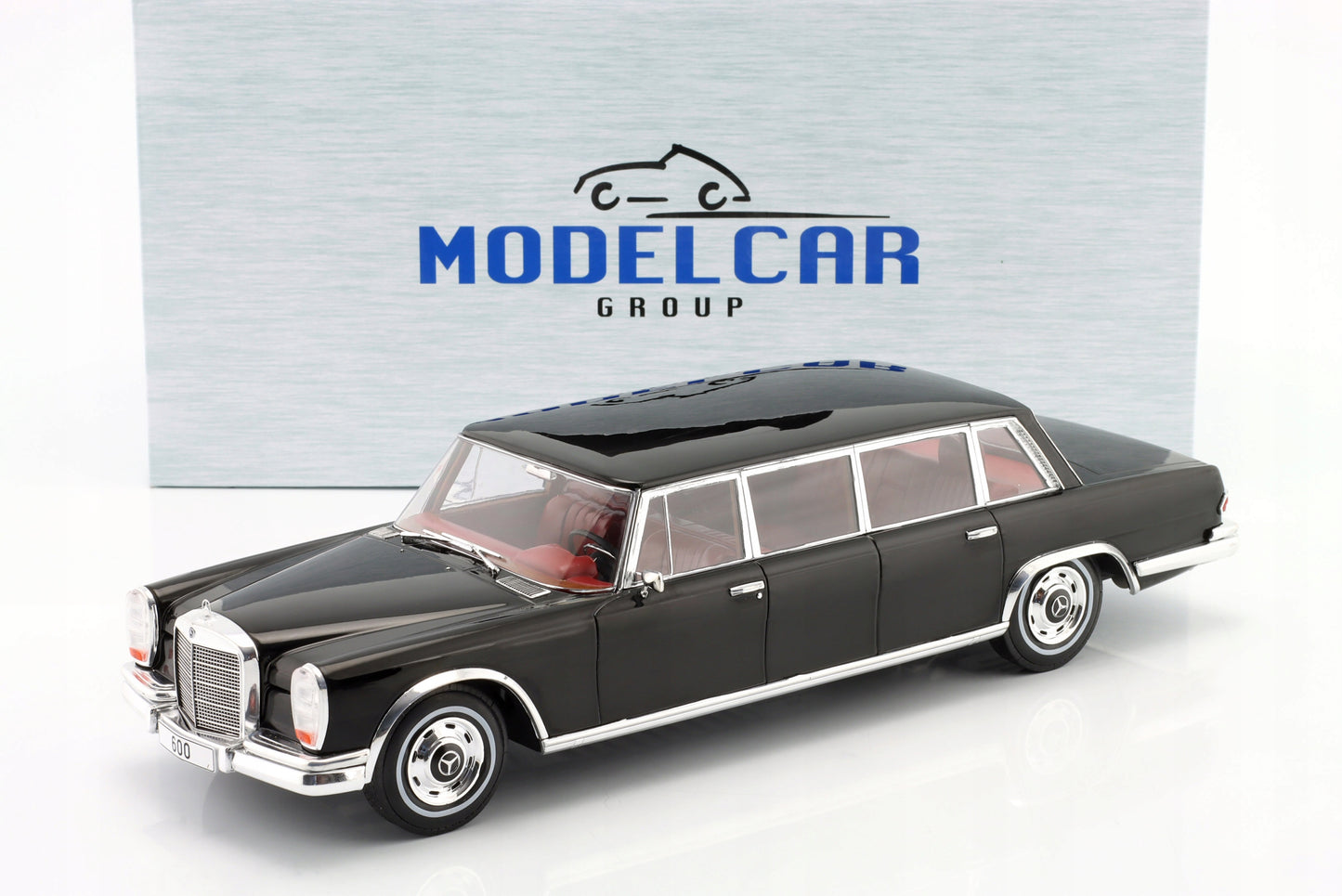 Mercedes-Benz 600 Pullman LWB W100 Year 1969 negru - 1/18 Model Car Group