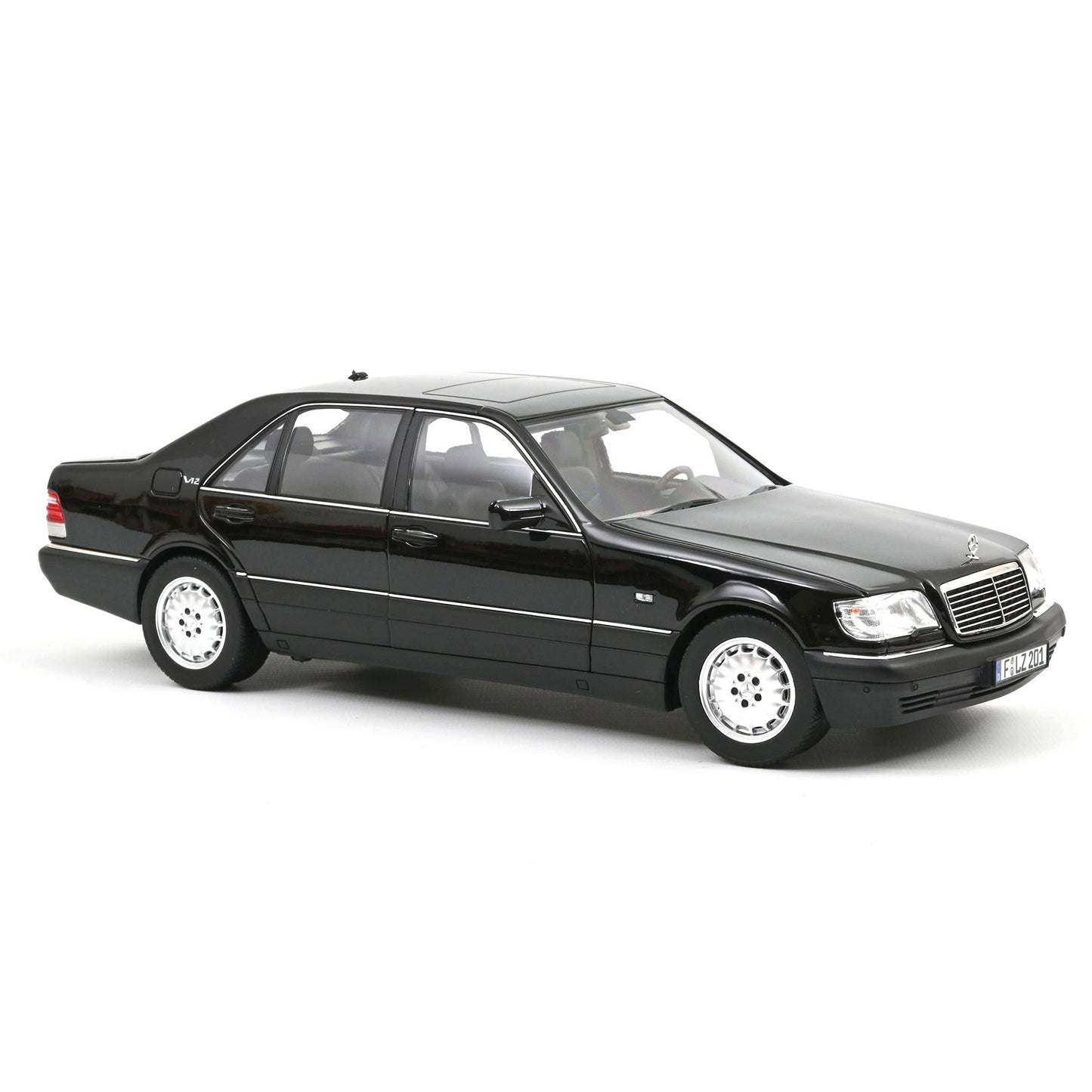 Mercedes-Benz S600 1997 obsidian black metallic - 1/18 Norev