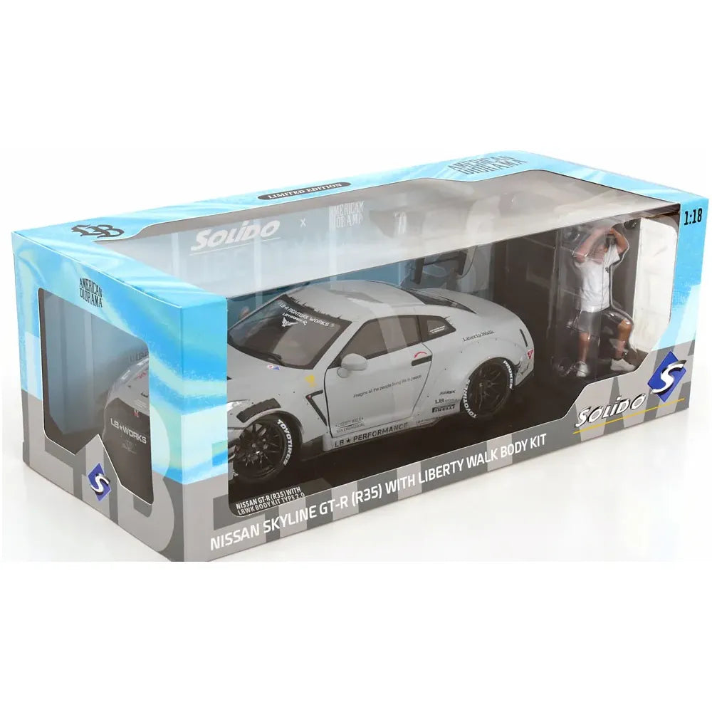 Nissan GT-R R35 LBWK Bodykit type 2.0 cu figurina - 1/18 Solido