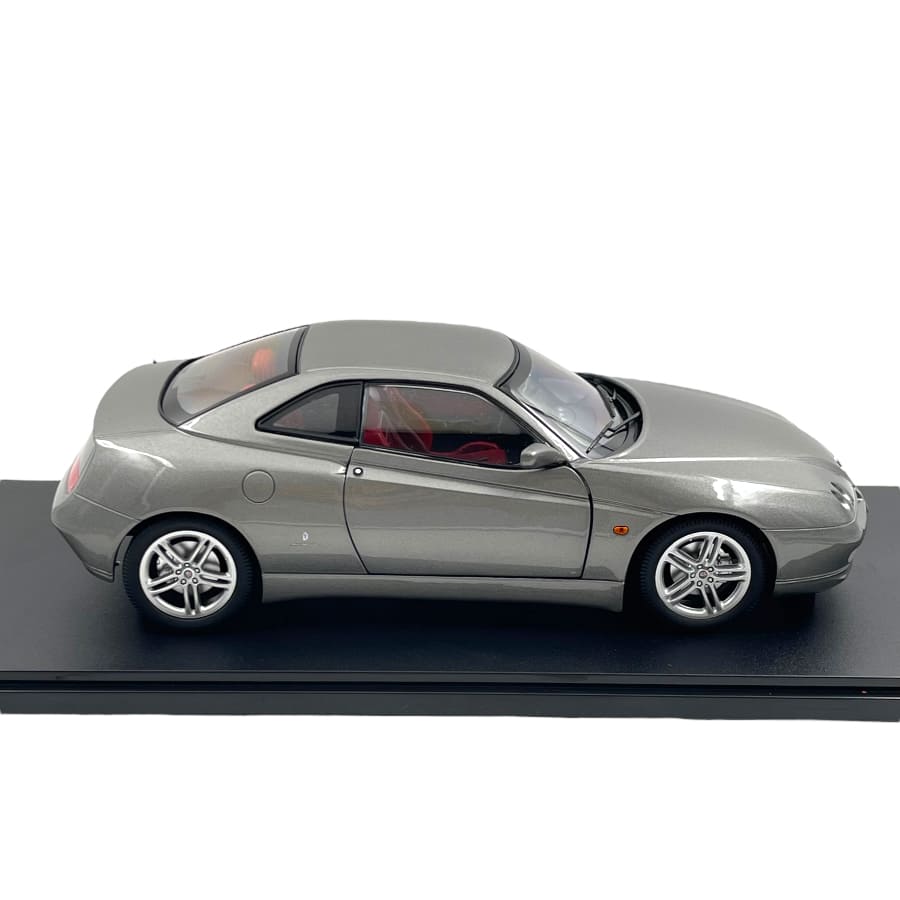 Alfa Romeo GTV 2.0 V6 TB 1998 gri metalic - 1/18 Mitica
