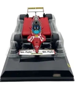 Formula 1 Ferrari 126 CK - Gilles Villeneuve 1981 cu vitrina plexiglass - 1/24 Premium Collectibles