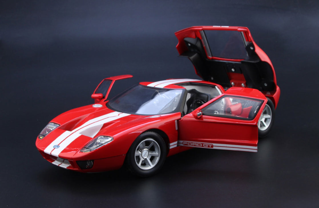 Ford GT Concept rosu/dungi albe - 1/12 Motormax