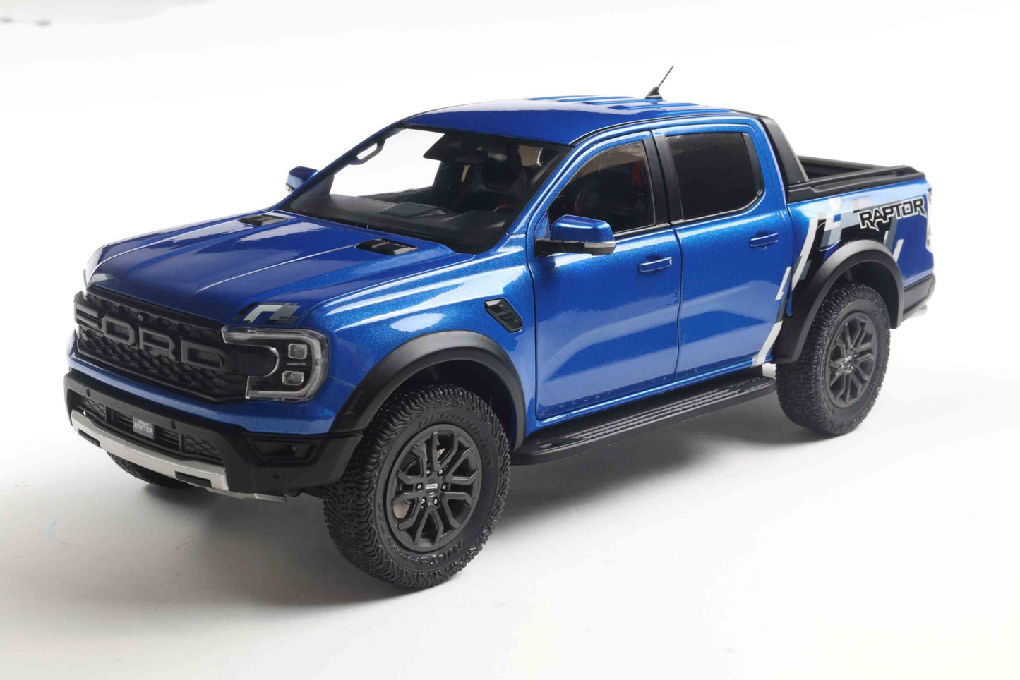 Ford Ranger Raptor albastru 2024 - 1/18 Solido
