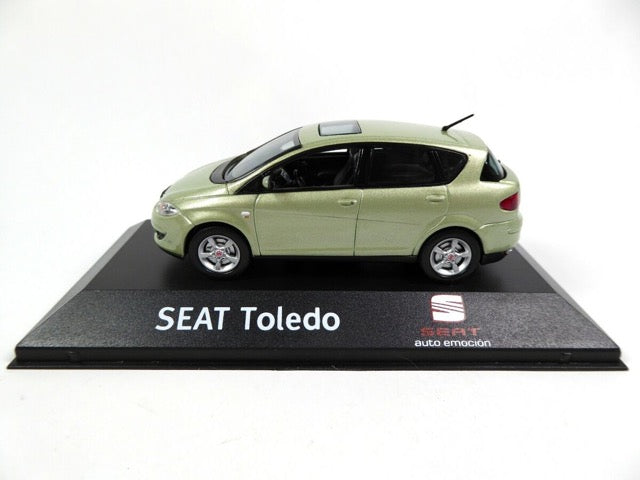 Seat Toledo verde deschis cu vitrina plexiglass - 1/43 Altaya