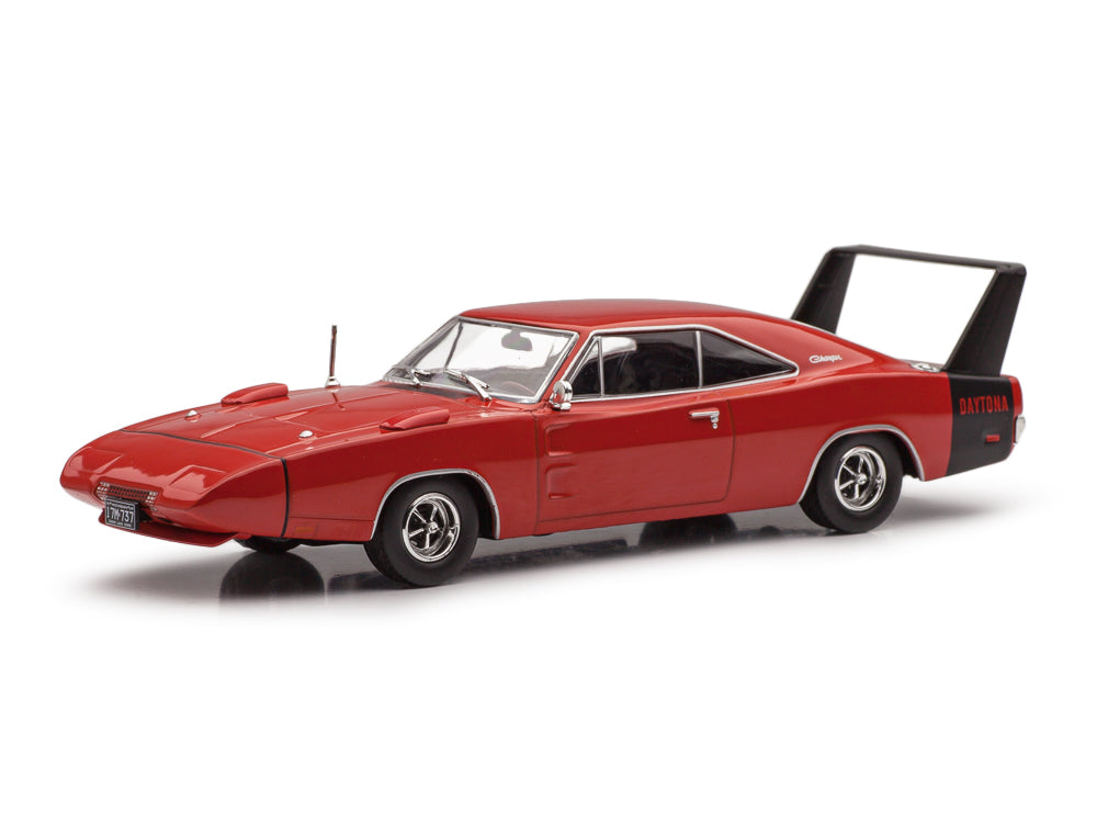 Dodge Charger Daytona 1969 rosu/negru cu vitrina plexiglass - 1/43 Altaya