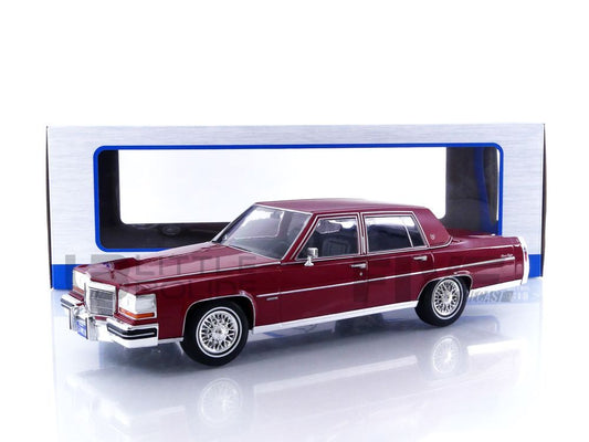 Cadillac Fleetwood Brougham rosu - 1/18 Model Car Group