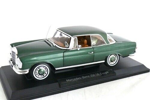 Mercedes-Benz 250 SE Coupe 1969 verde 1/1000pcs - 1/18 Norev
