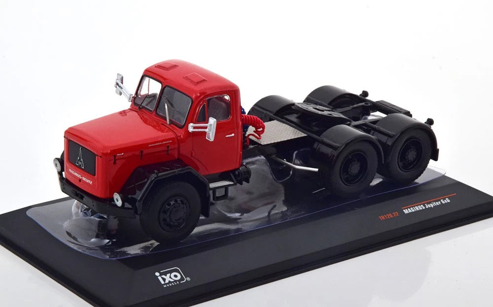 Camion Cap Tractor Magirus Jupiter 6x6 cu vitrina plexiglass - 1/43 Ixo Models