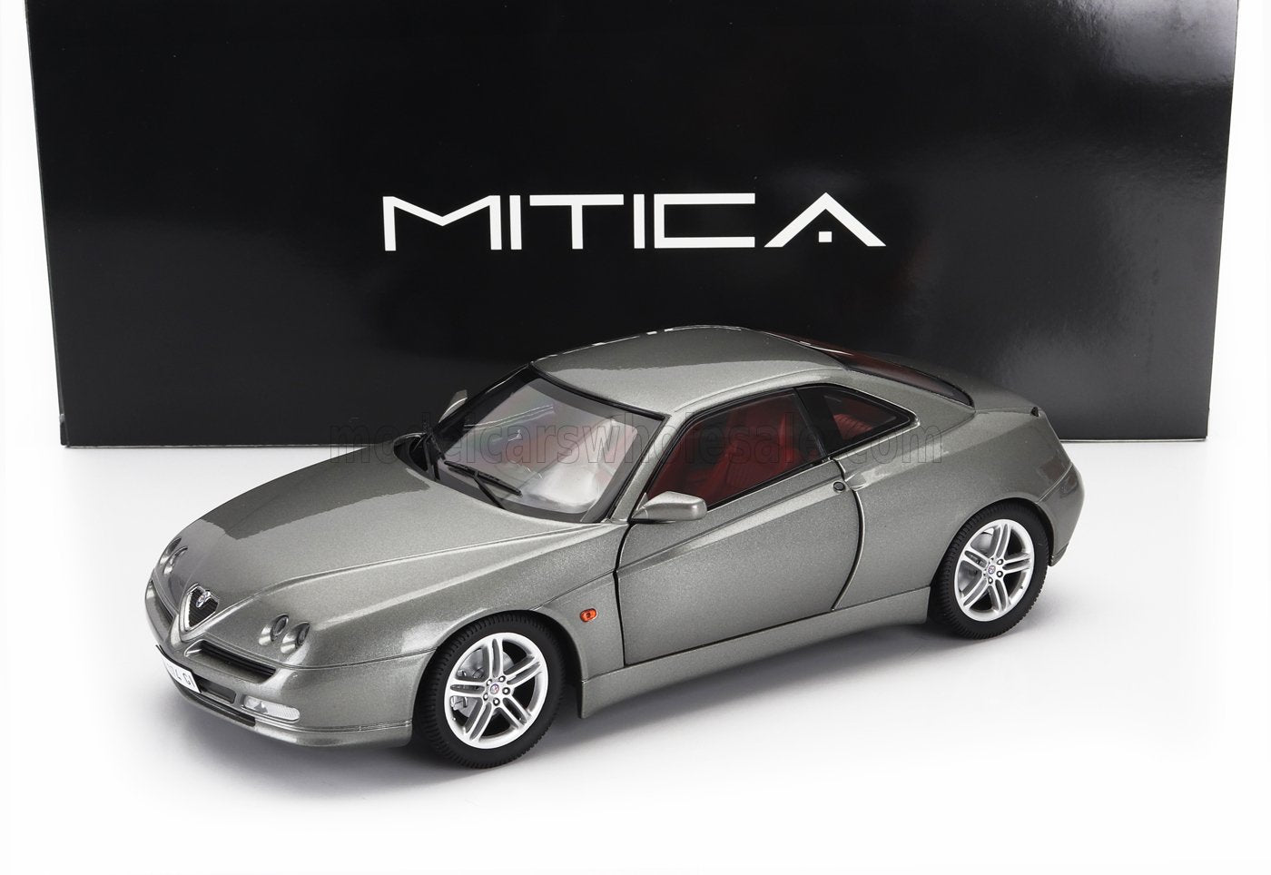 Alfa Romeo GTV 2.0 V6 TB 1998 gri metalic - 1/18 Mitica