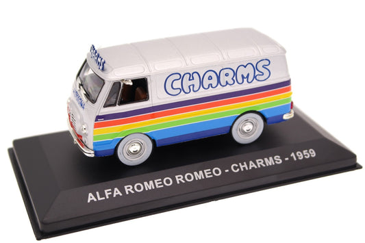 Alfa Romeo Romeo - Charms 1959 cu vitrina plexiglass - 1/43 Altaya