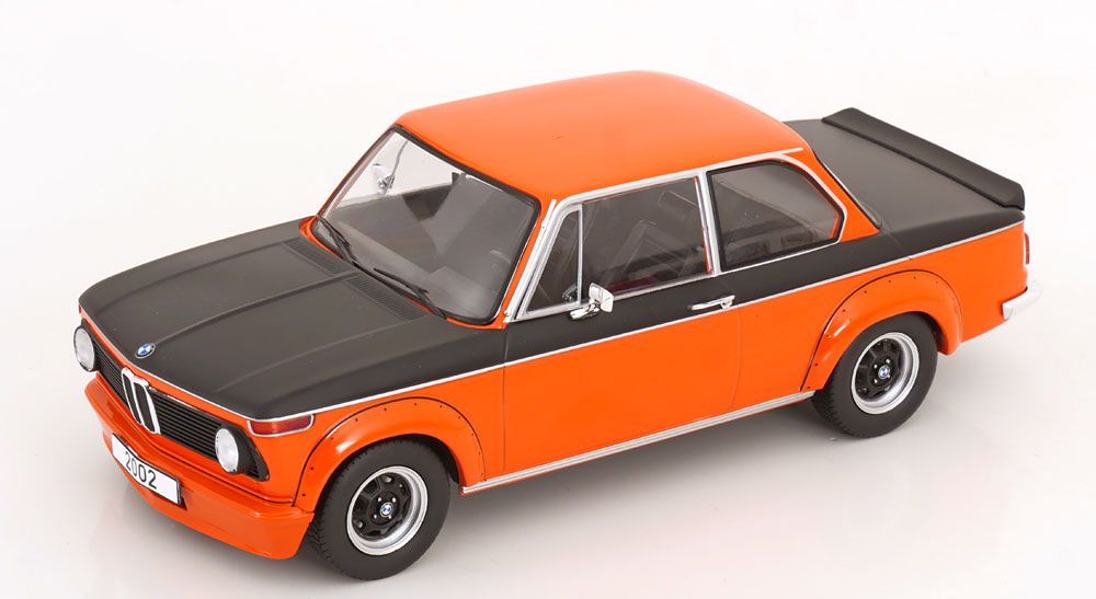 BMW 2002 Turbo portocaliu/negru -  1/18 Model Car Group