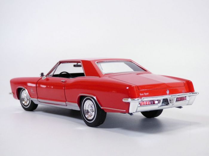 Buick Riviera Gran Sport 1965 rosu - 1/24 Welly
