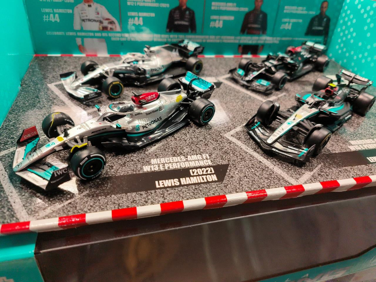 Set 4 machete Formula 1 Mercedes Hamilton 2019,2021,2022 si 2024 - 1/43 Bburago