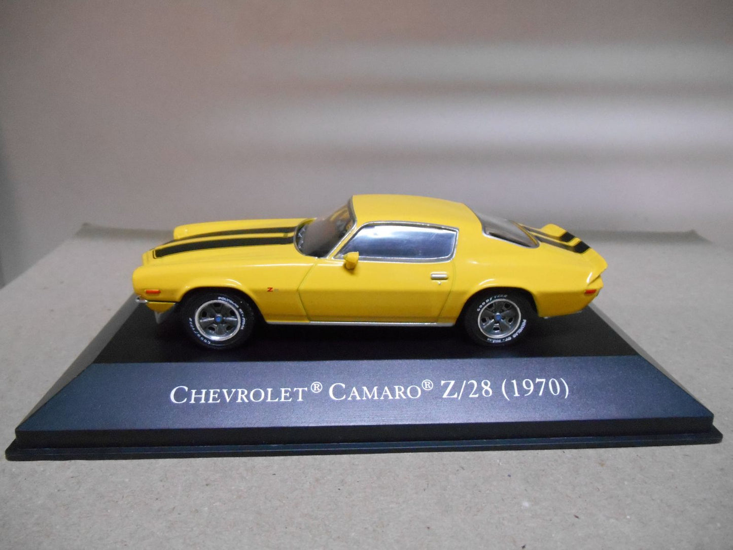 Chevrolet Camaro Z/28 1970 cu vitrina plexiglass - 1/43 Altaya