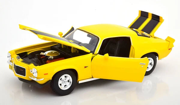 Chevrolet Camaro 1971 galben/negru - 1/18 Maisto