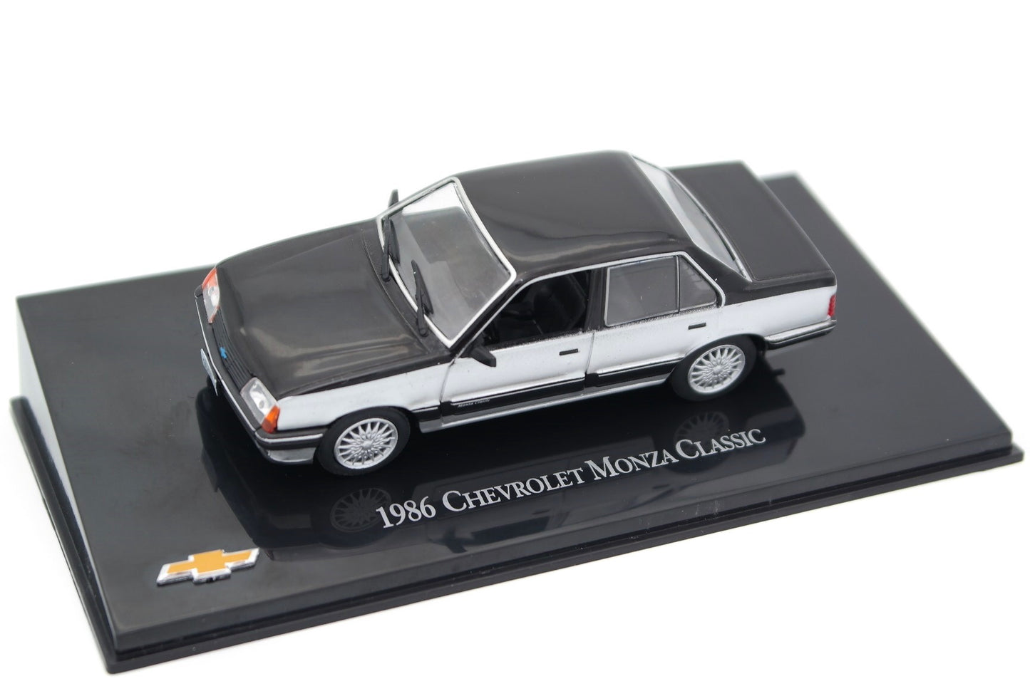 Chevrolet Monza Classic 1986 - 1/43 Altaya