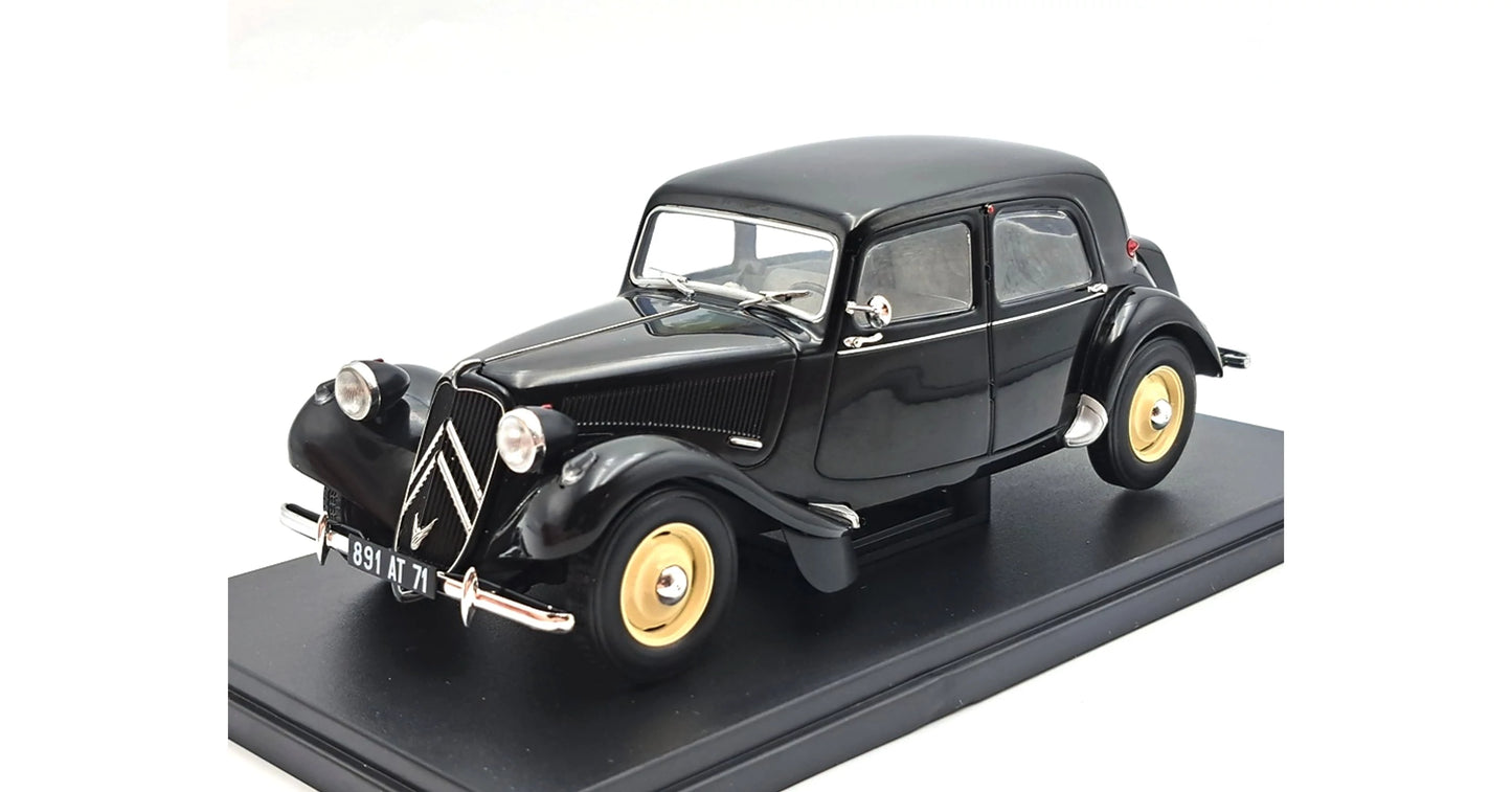 Citroen Traction 11 BL - 1/24 Edicola