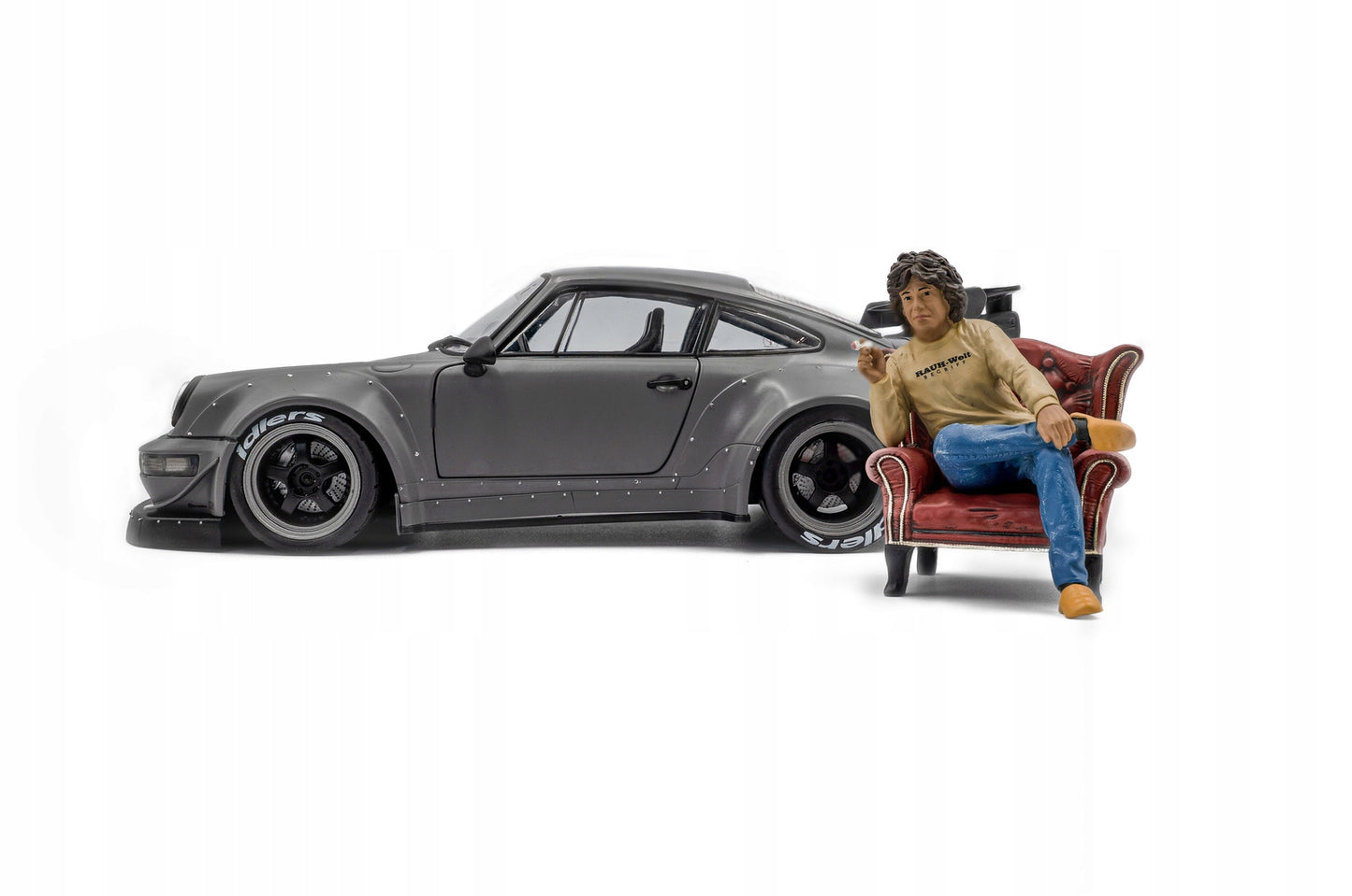 Porsche RWB Bodykit cu figurina - 1/18 Solido