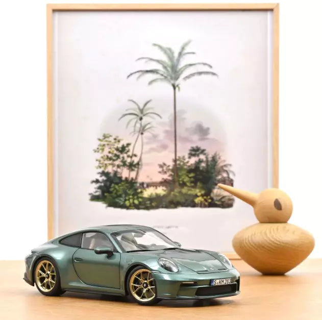 Porsche 911 GT3 2021 malachite green metallic - 1/18 Norev