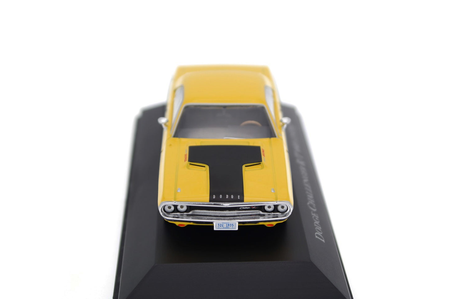 Dodge Challenger R/T 440 1970 cu vitrina plexiglass - 1/43 Altaya