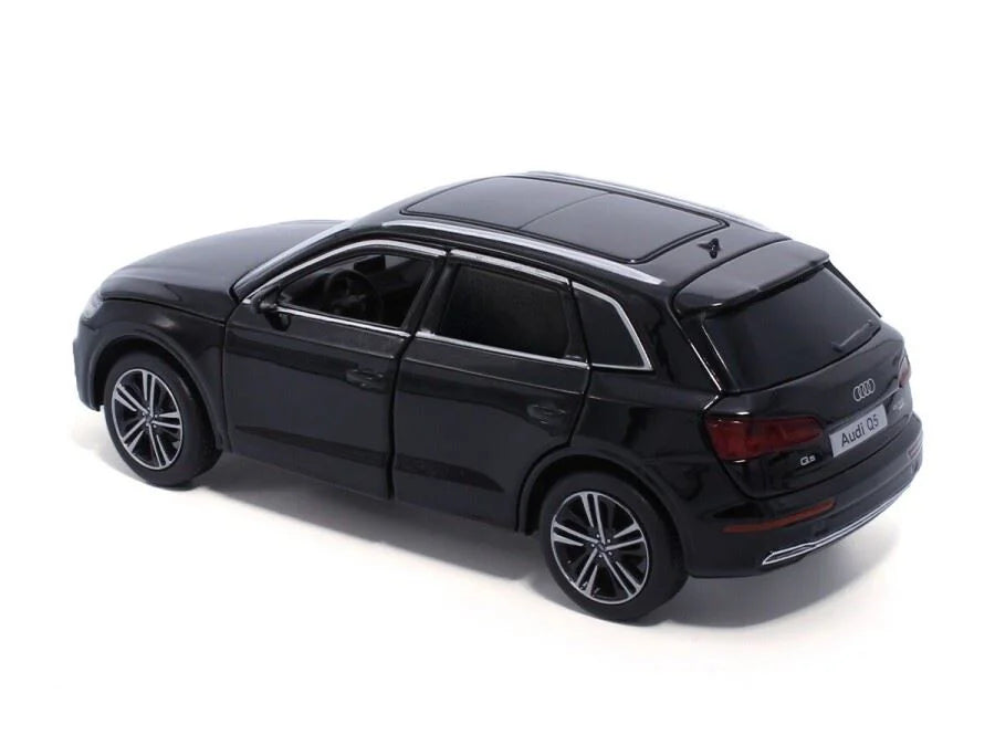 Audi Q5 negru - 1/32 Tayumo