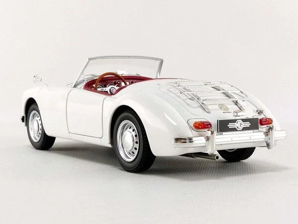 MGA MKII A 1600 Open 1961 - 1/18 Triple9 Collection
