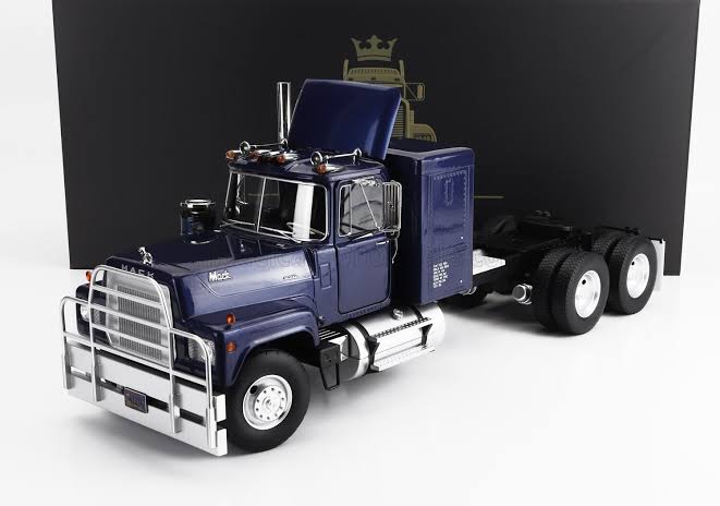 Mack RL 700 1974 bleumarin - 1/18 Road Kings