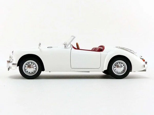 MGA MKII A 1600 Open 1961 - 1/18 Triple9 Collection