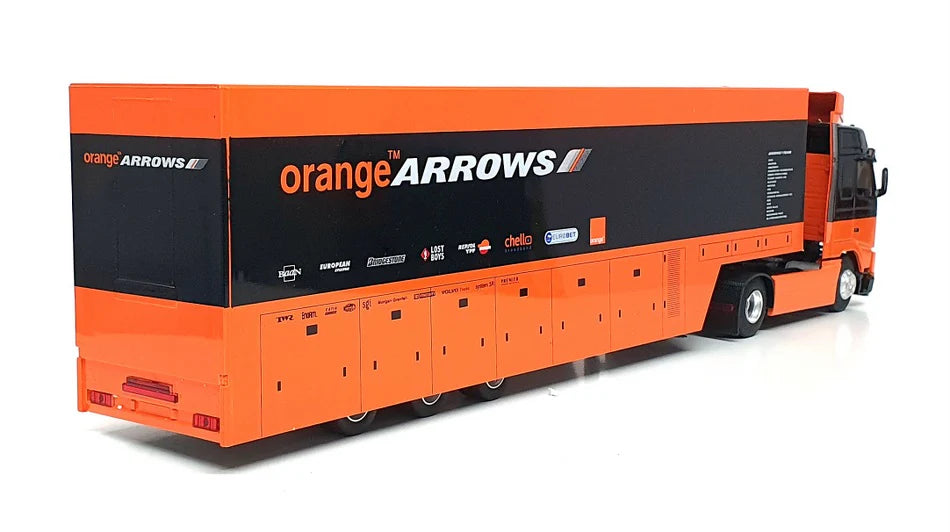 Camion Volvo FH12 Arrows Formula 1 2000/01 Team Transporter portocaliu/negru - 1/43 Ixo