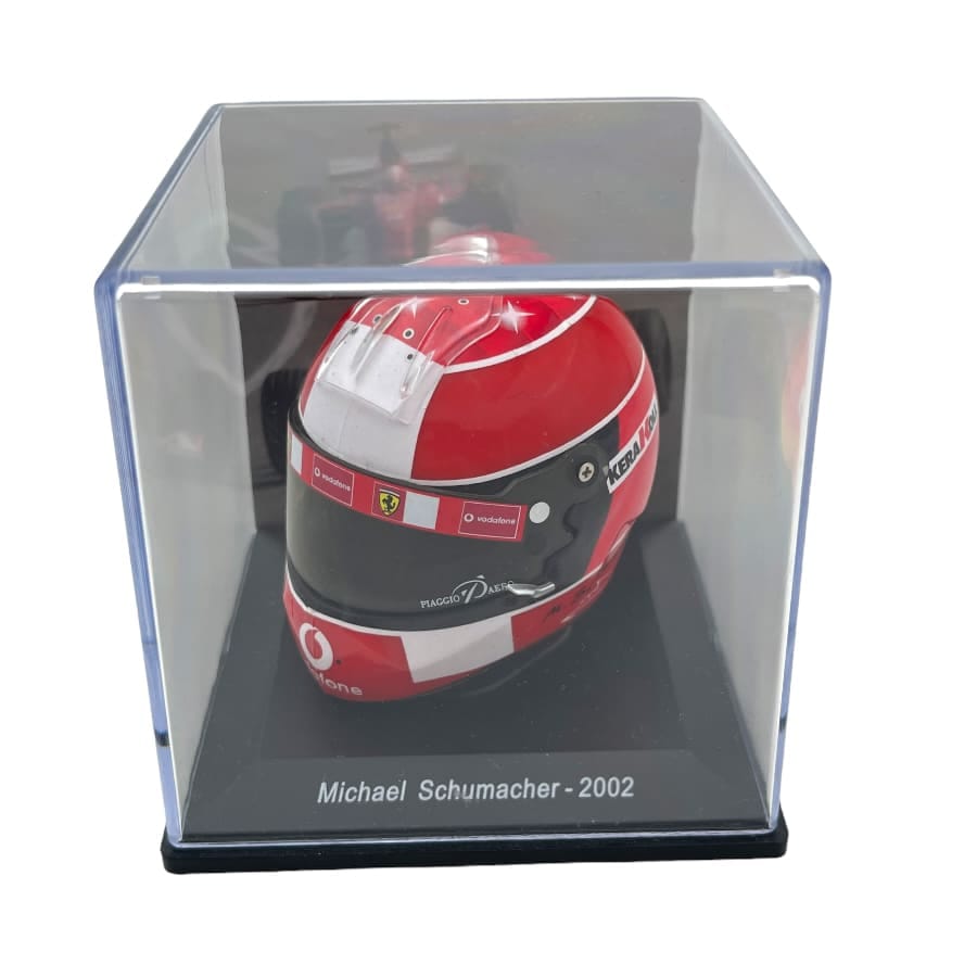 Casca M. Schumacher #1 Ferrari 2001B Formula 1 World Champion 2002 cu vitrina plexiglass - 1/5 Spark