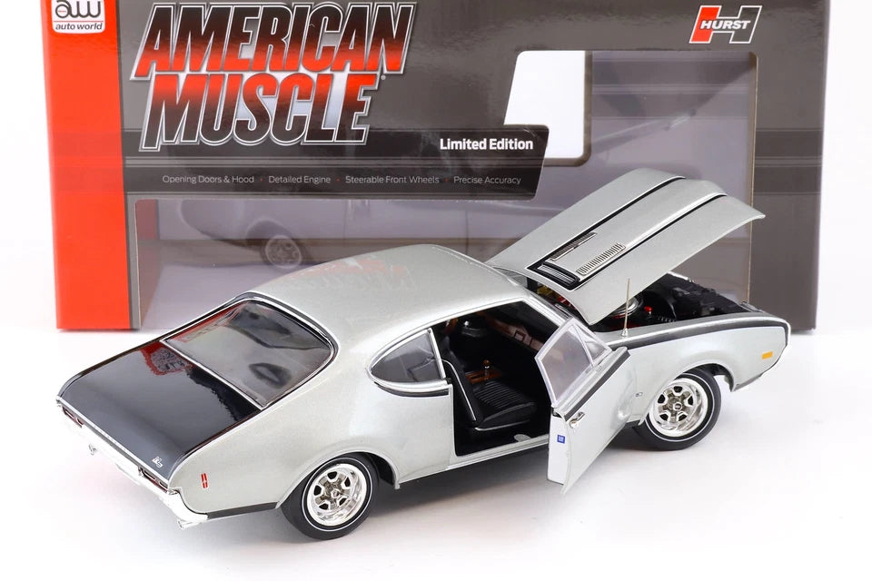 Oldsmobile Cutlass Hurst/Olds 1968 - 1/18 AutoWorld