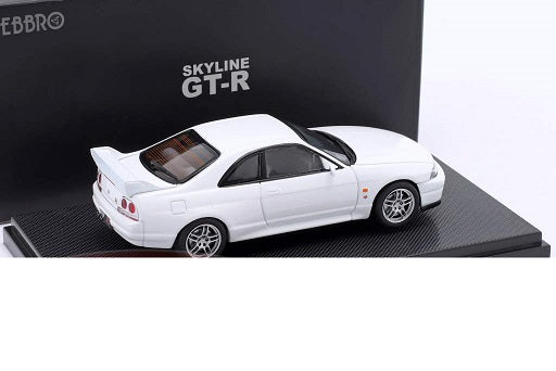 Nissan Skyline GT-R R33 V Spec 1995 alb cu vitrina plexiglass - 1/43 Ebbro