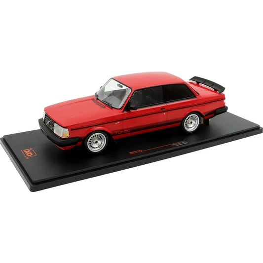 Volvo 240 Turbo "Custom" 1984 - 1/18 Ixo Models