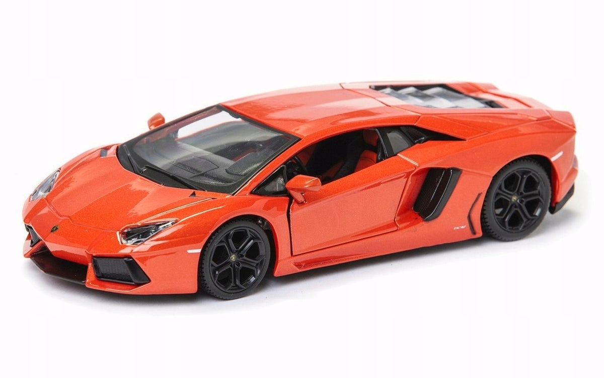 Lamborghini Aventador Coupe LP 700-4 - 1/24 Maisto