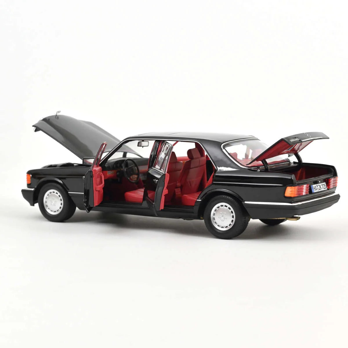 Mercedes-Benz 560 SEL W126 1991 negru - 1/18 Norev