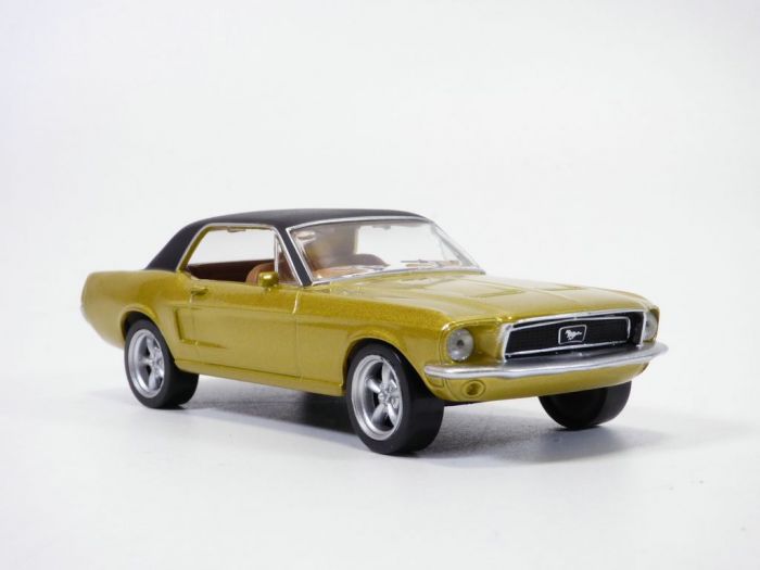 Ford Mustang GT Coupe 1968 lime gold metallic - 1/43 Norev