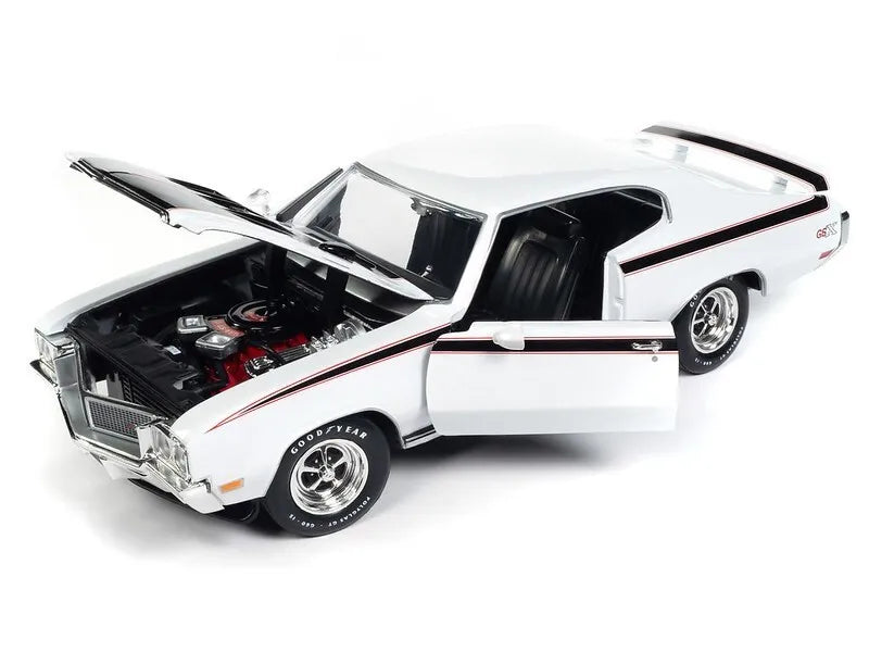 Buick GSX 1970 apollo white - 1/18 Sun Star