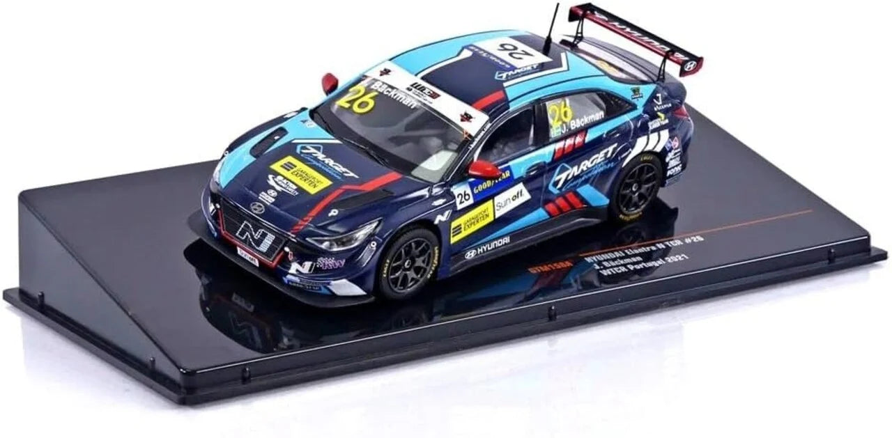 Hyundai Elantra N TCR #26 WTCR Portugal 2021 J. Bäckmann cu vitrina plexiglass - 1/43 Ixo Models