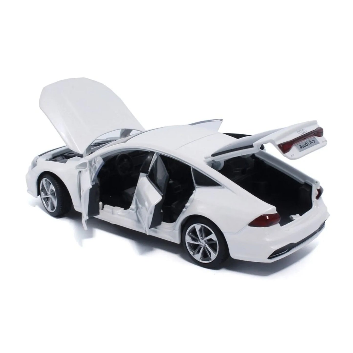 Audi A7 alb - 1/32 Tayumo