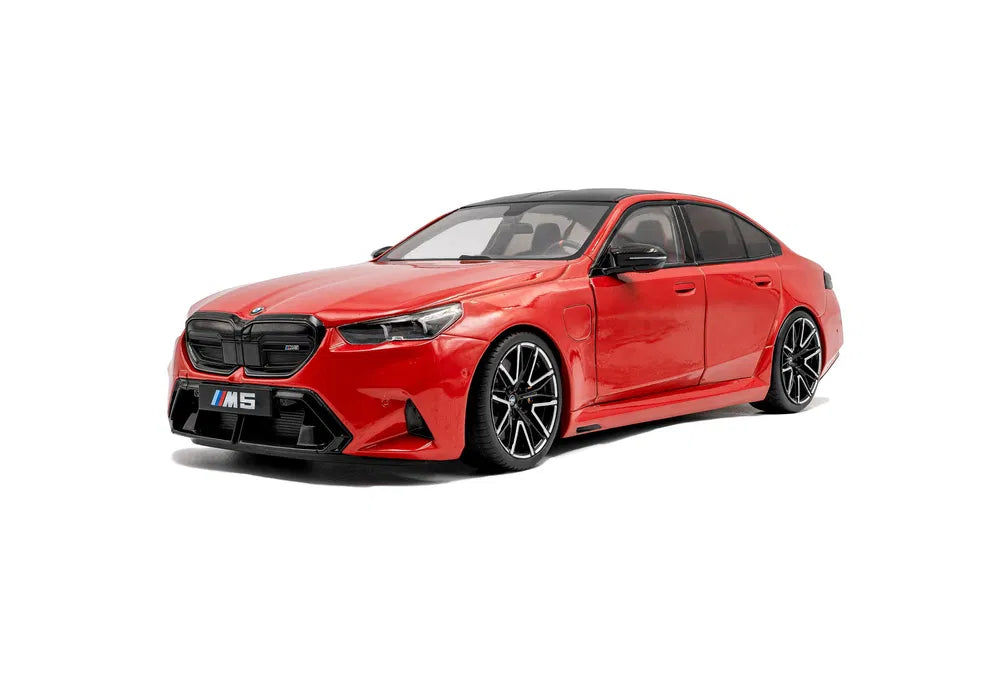 BMW M5 rosu 2025 - 1/18 Solido