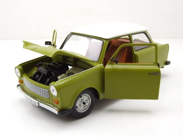 Trabant 601 green - 1/18 Sun Star