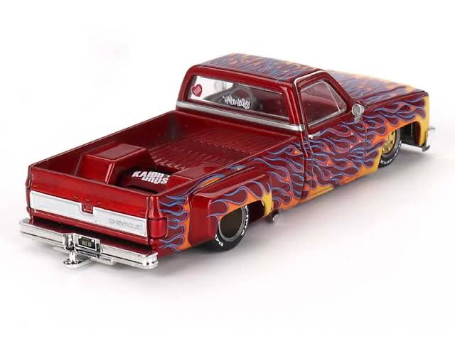 Chevrolet Silverado Dually on fire V1 - 1/64 KAIDO HOUSE by Mini GT