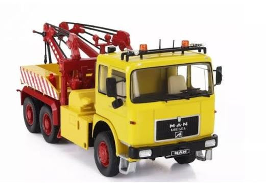 Camion MAN F8 26.281 galben/rosu cu vitrina plexiglass - 1/43 Ixo Modelcars