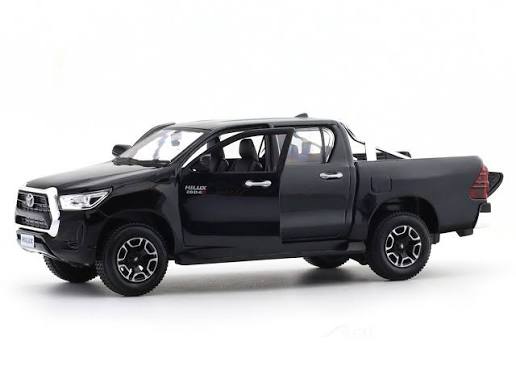 Toyota Hilux neagra - 1/27 Maisto