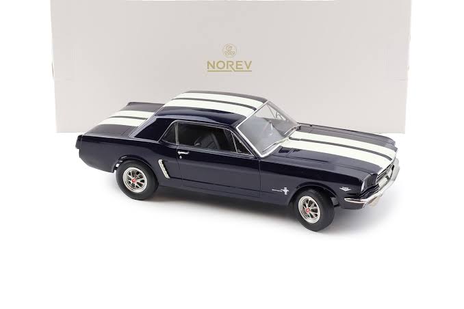 Ford Mustang Hardtop Coupe 1965 nightmist blue metallic - 1/18 Norev