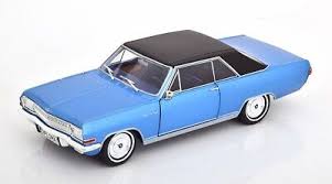 Opel Diplomat V8 Coupe - 1/24 Whitebox