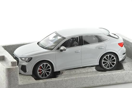 Audi RS Q3 Sportback 2019 alb 1/336 pcs - 1/18 Minichamps